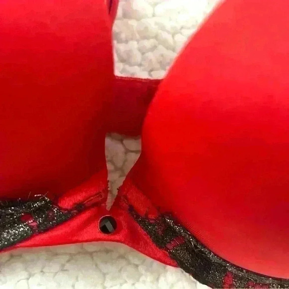 Victoria’s Secret Very Sexy Red Pad Push Up Lace Removable Straps Bra Size 32D - Picture 5 of 13